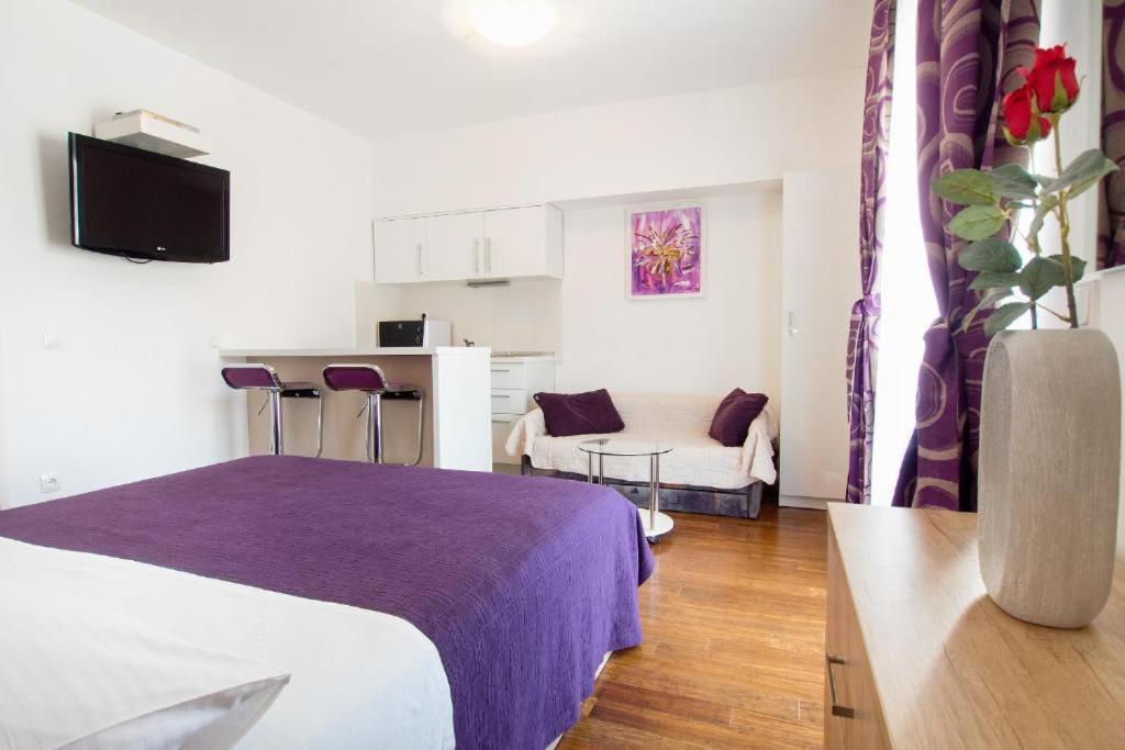 Bed & Breakfast Pino Подстрана Екстериор снимка