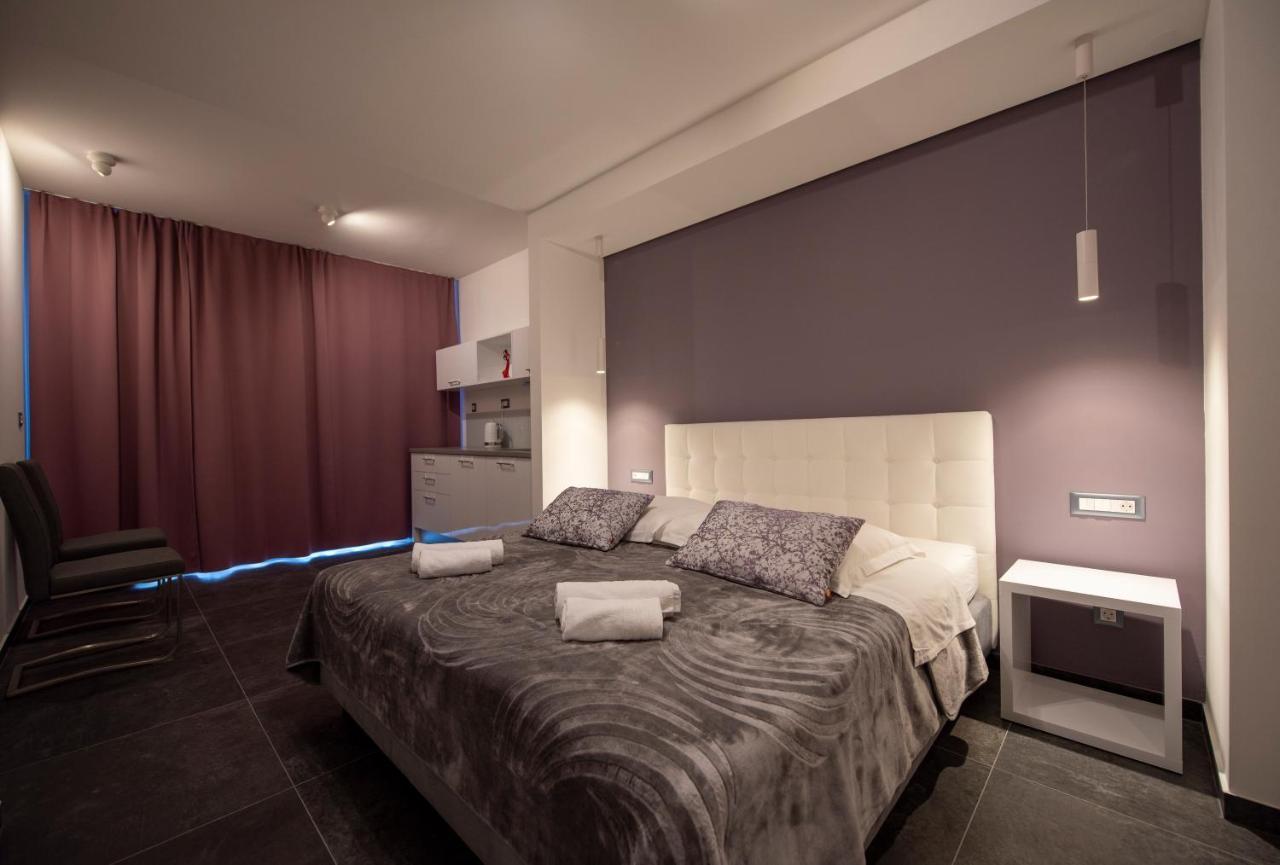 Bed & Breakfast Pino Подстрана Екстериор снимка